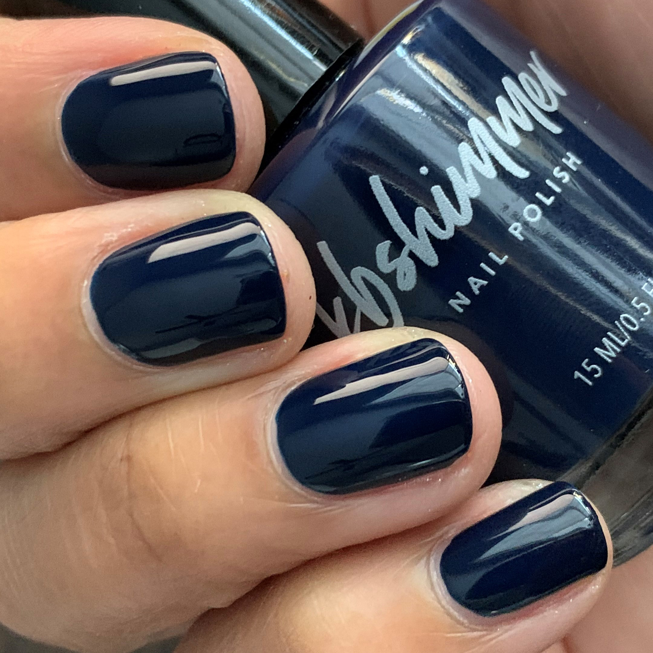 Blue-Eyes – Dark Blue Metallic Gel Nail Polish | 14 Day Manicure