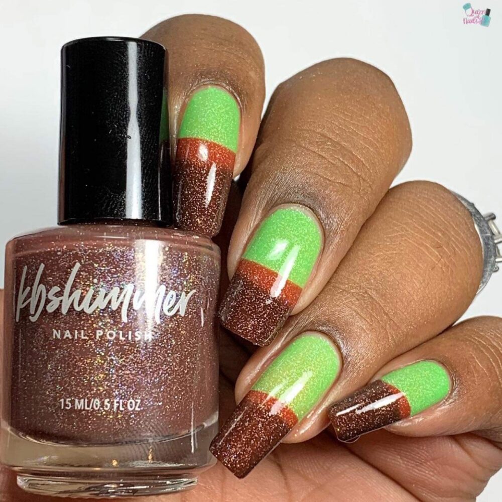 Apple-y Ever After Tri-Thermal Nail Polish