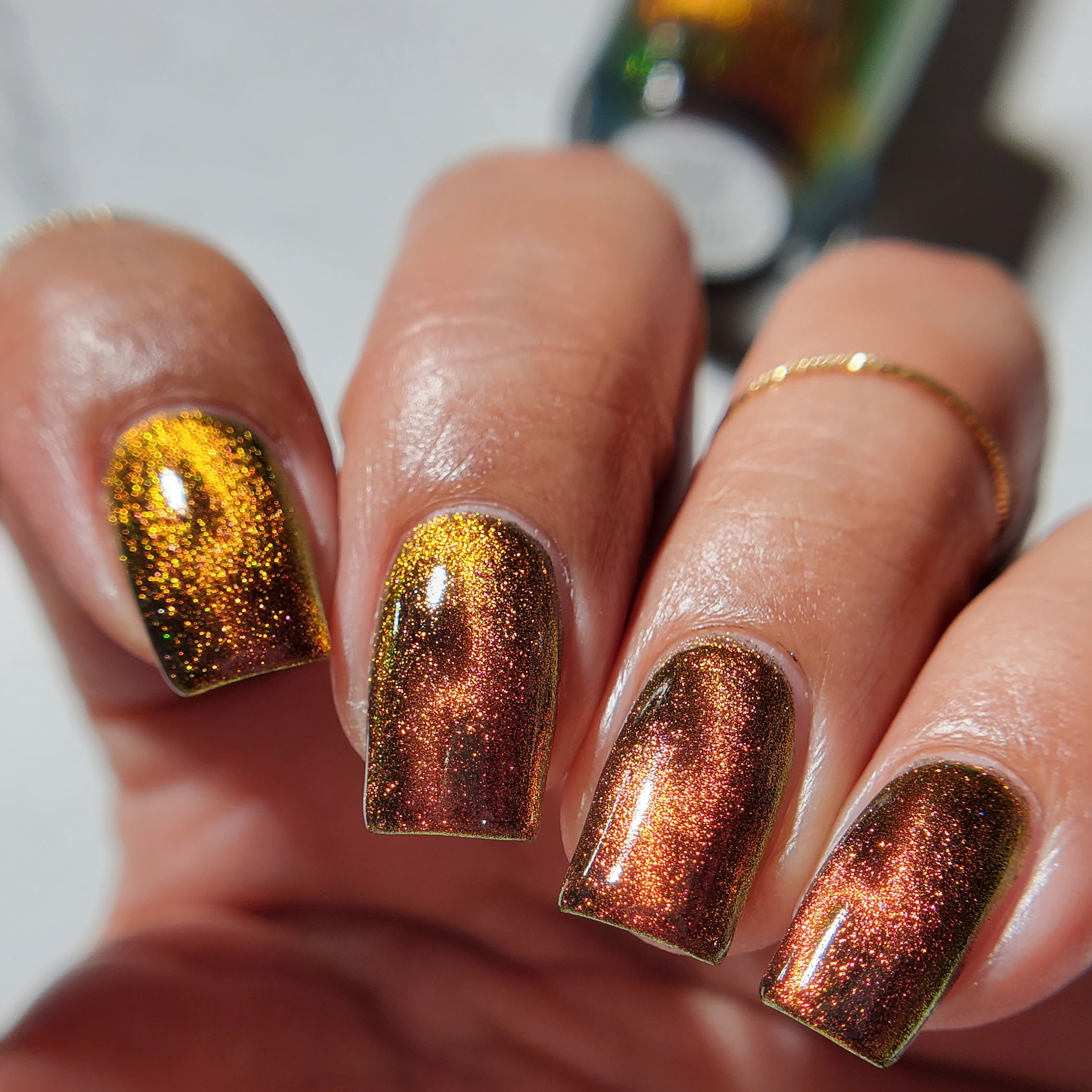 Heated Up Multichrome Magnetic Nail Polish - Image 5