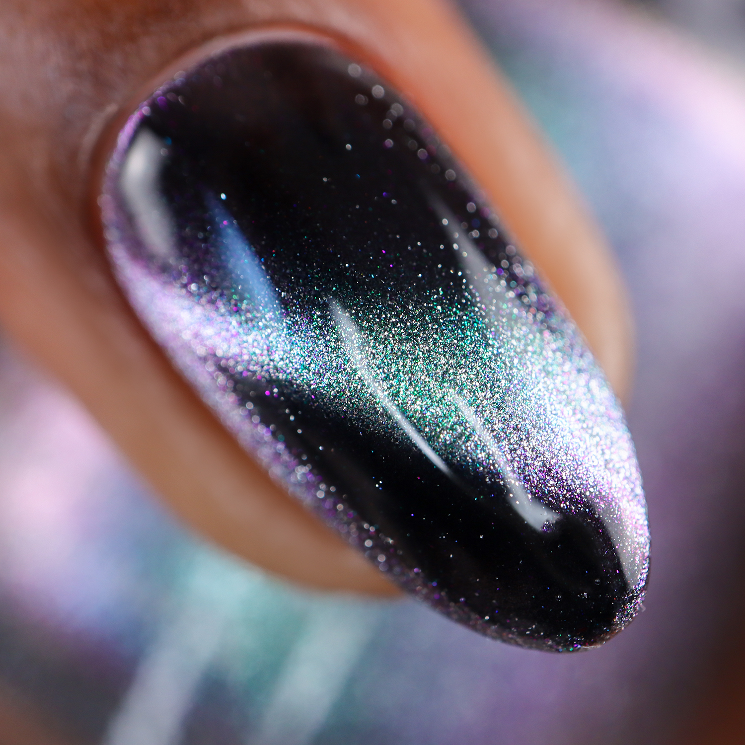 How Froze It? Multichrome Magnetic Nail Polish - Image 4