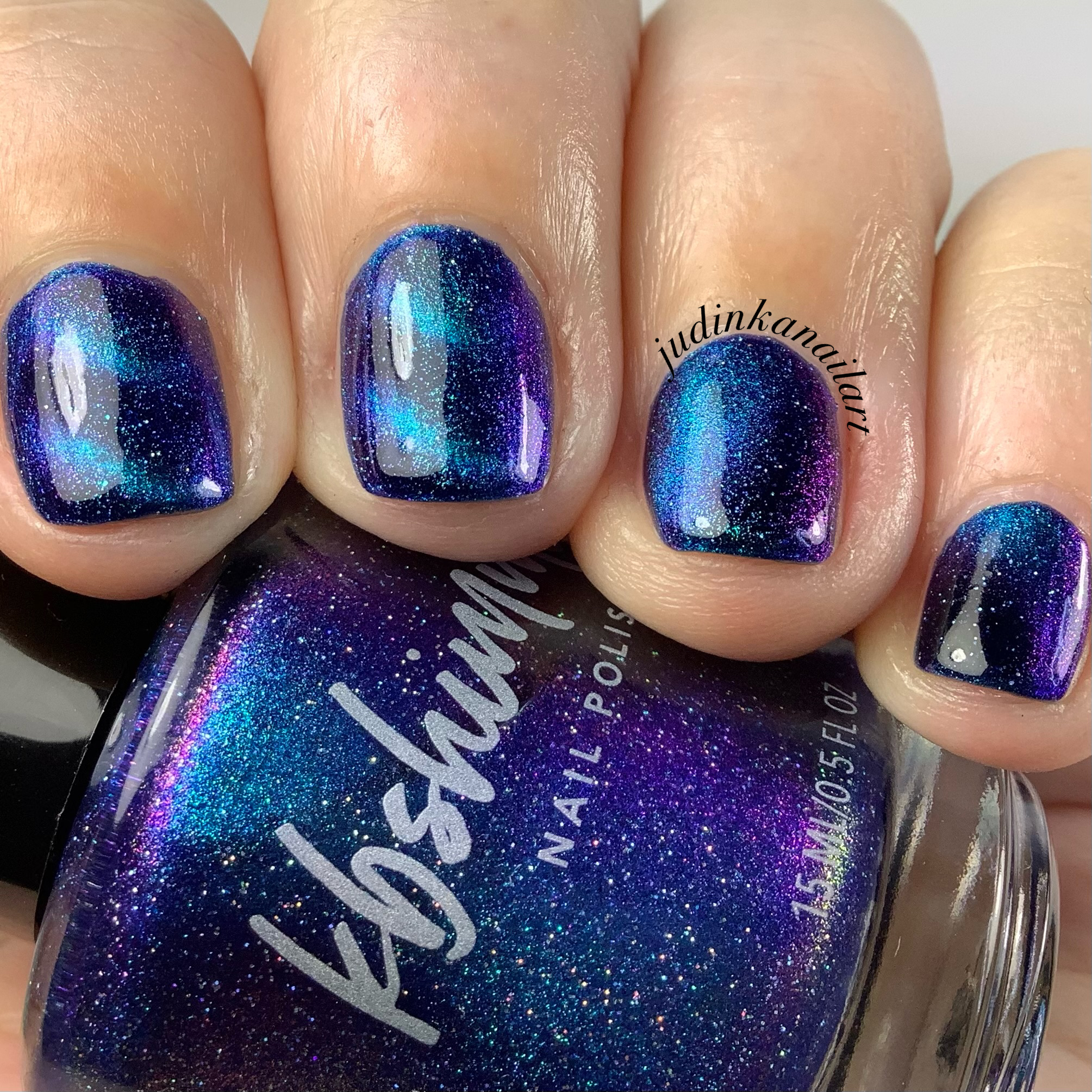 How Polarizing Multichrome Magnetic Nail Polish - Image 4