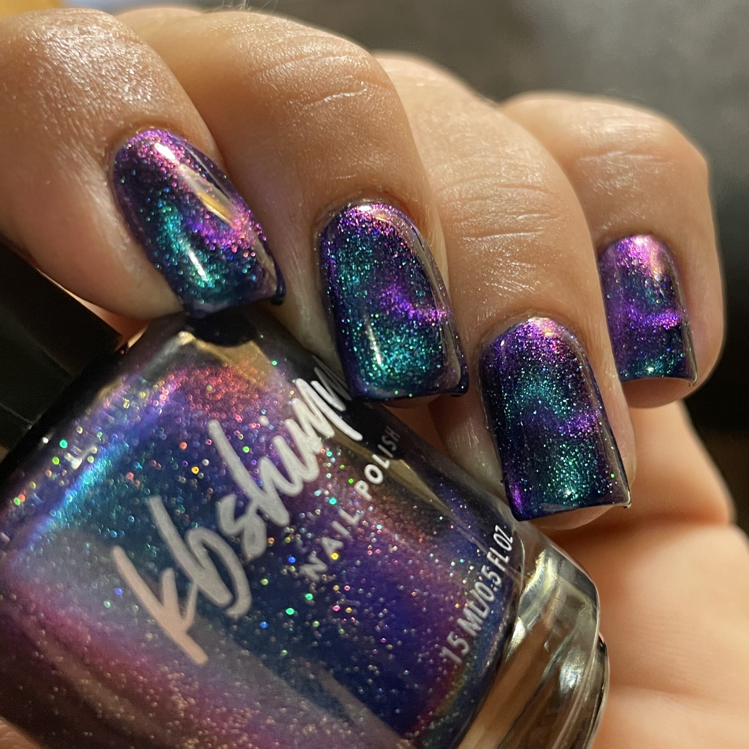 How Polarizing Multichrome Magnetic Nail Polish - Image 5