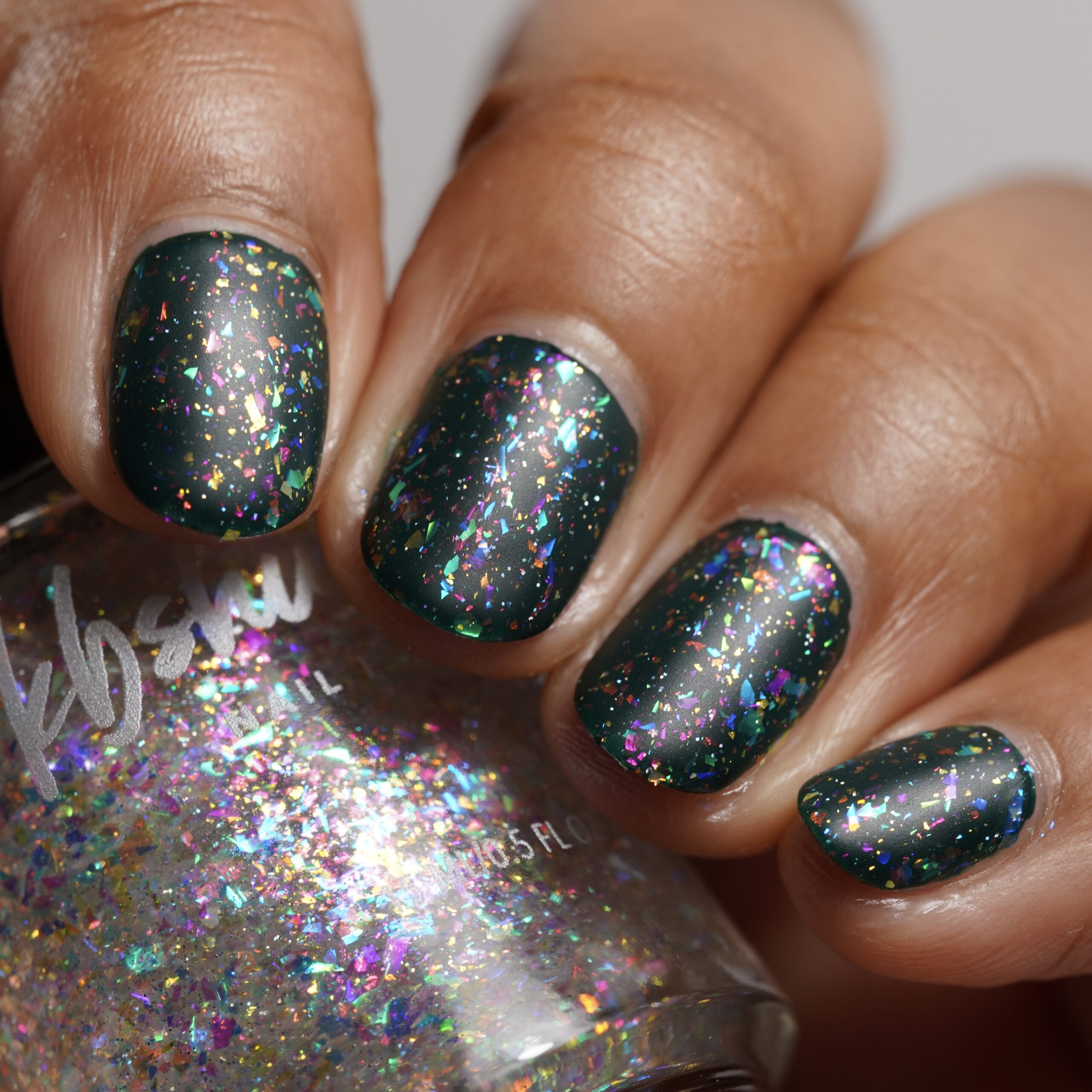 Ice And Easy Nail Polish Topper - Image 5