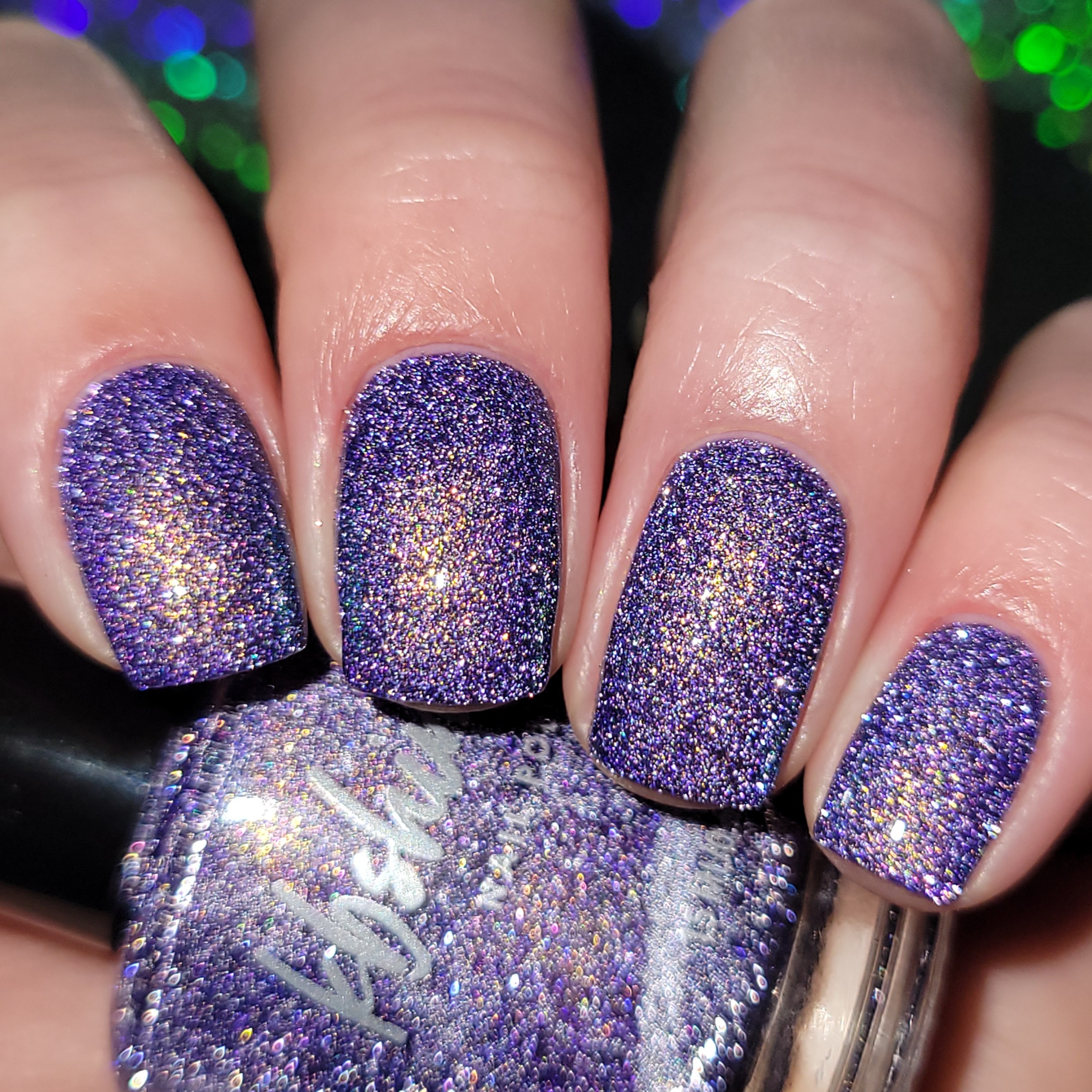 Novel Idea Reflective Nail Polish - Image 2