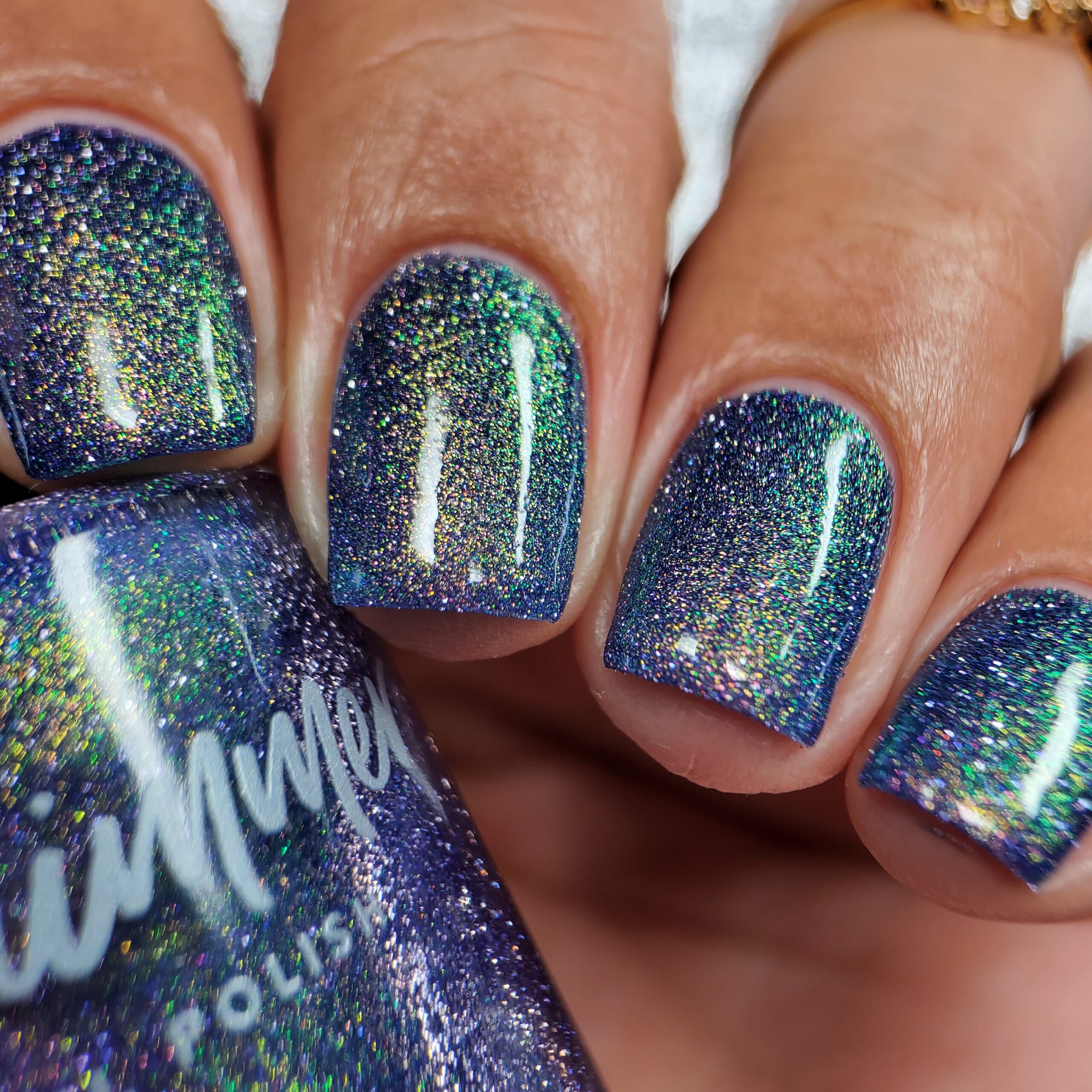 Novel Idea Reflective Nail Polish - Image 5