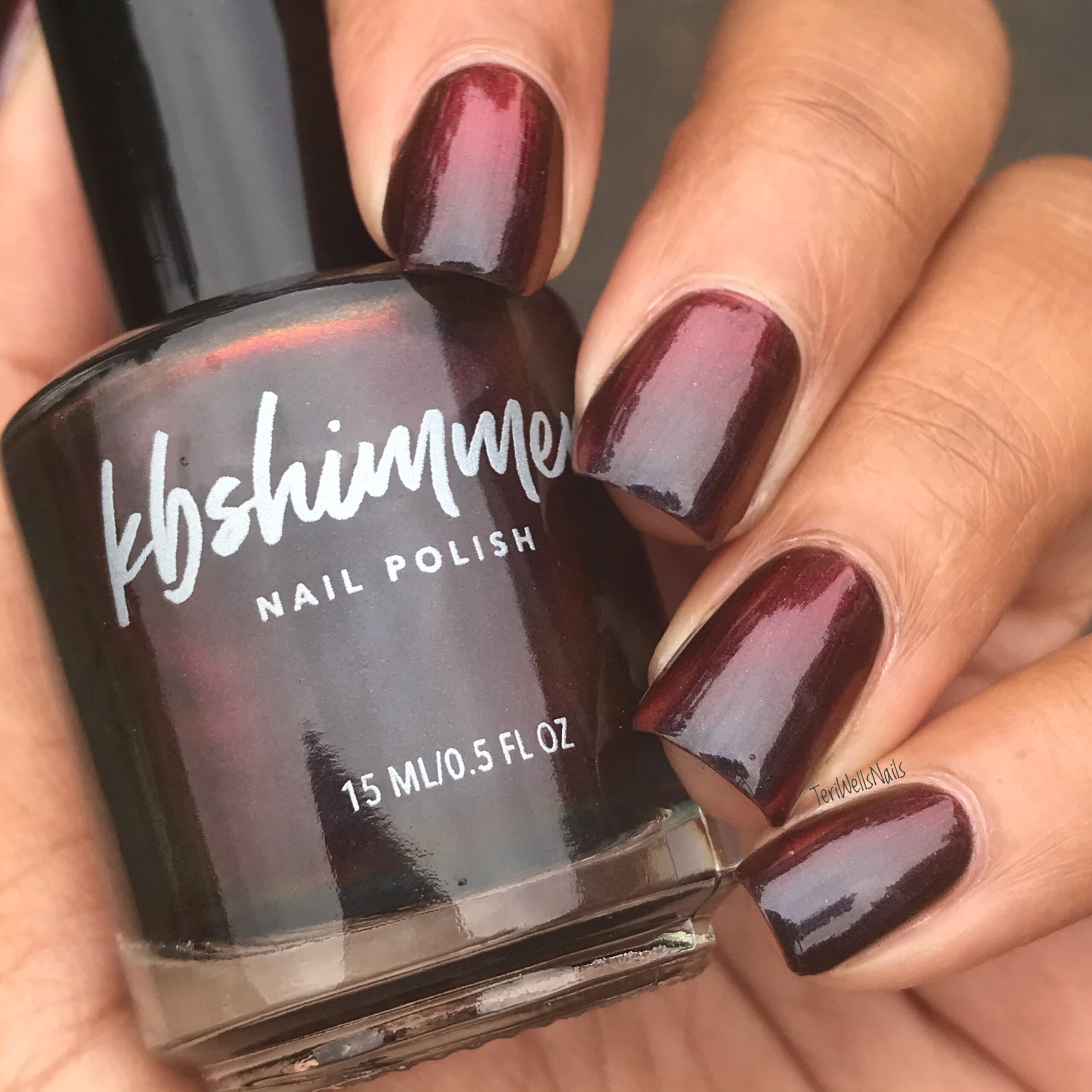 Obsidian Multichrome Nail Polish - Image 2