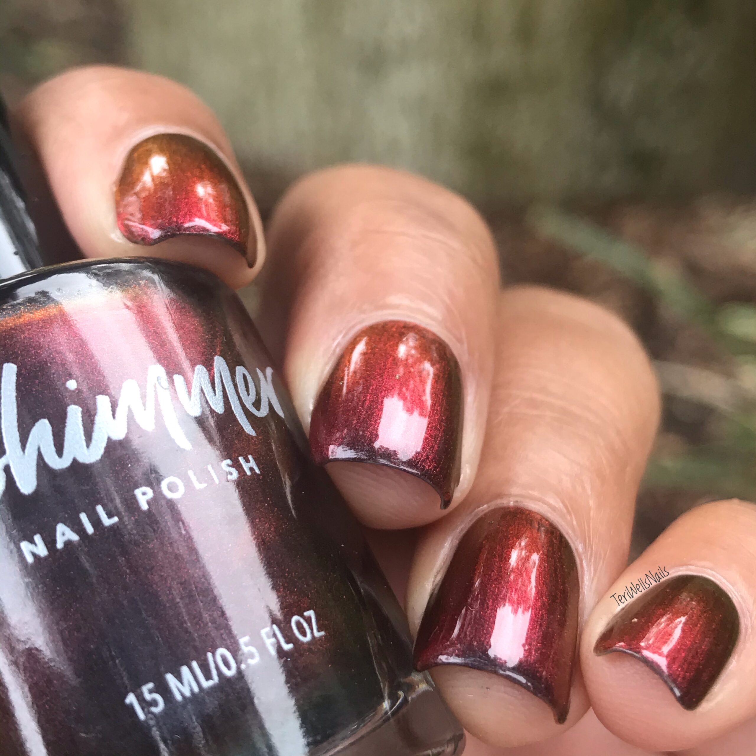 Obsidian Multichrome Nail Polish - Image 3