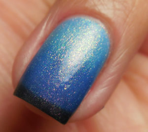 Pool Shark Tri-Thermal Nail Polish - Image 6