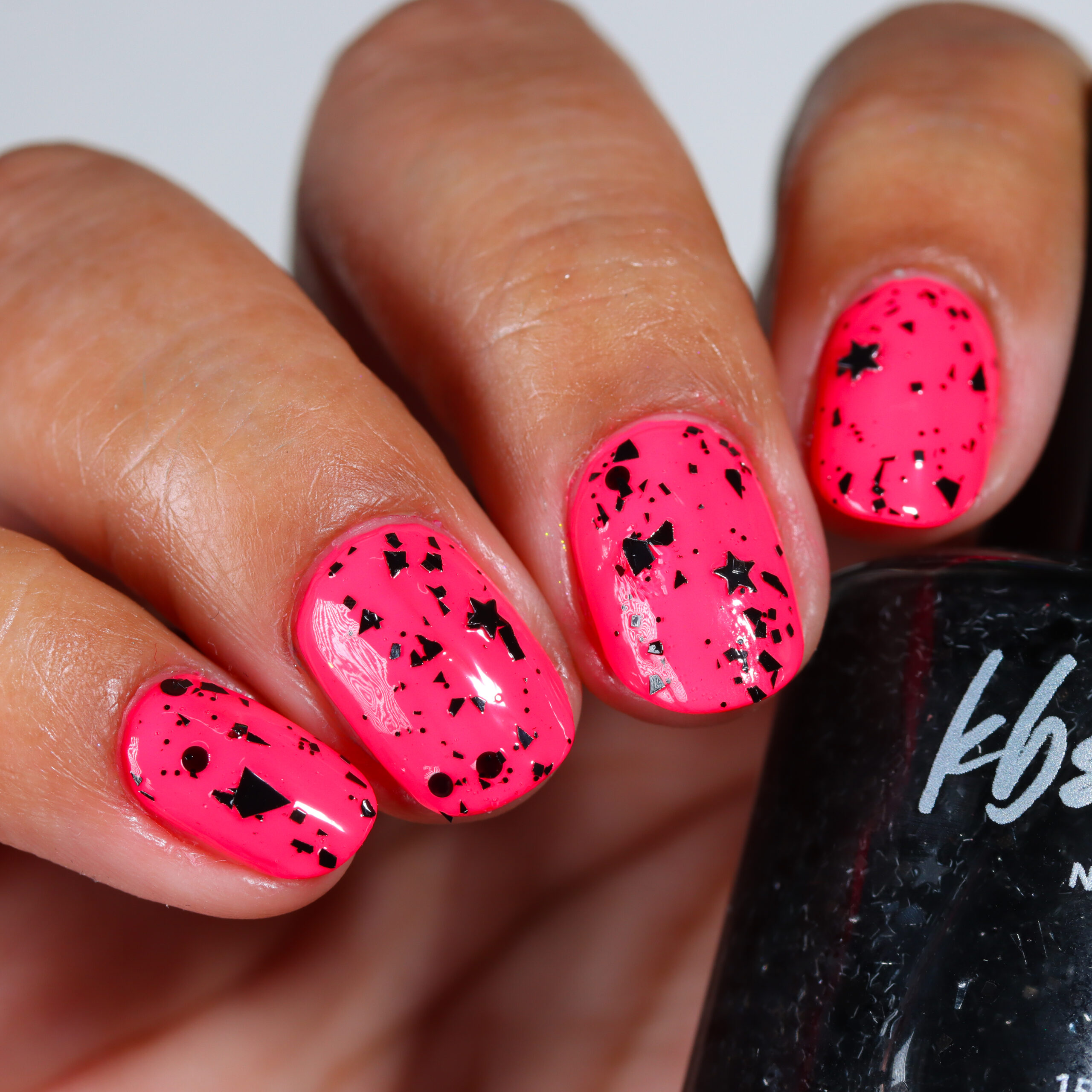 Scratch That Nail Polish Topper - Image 3