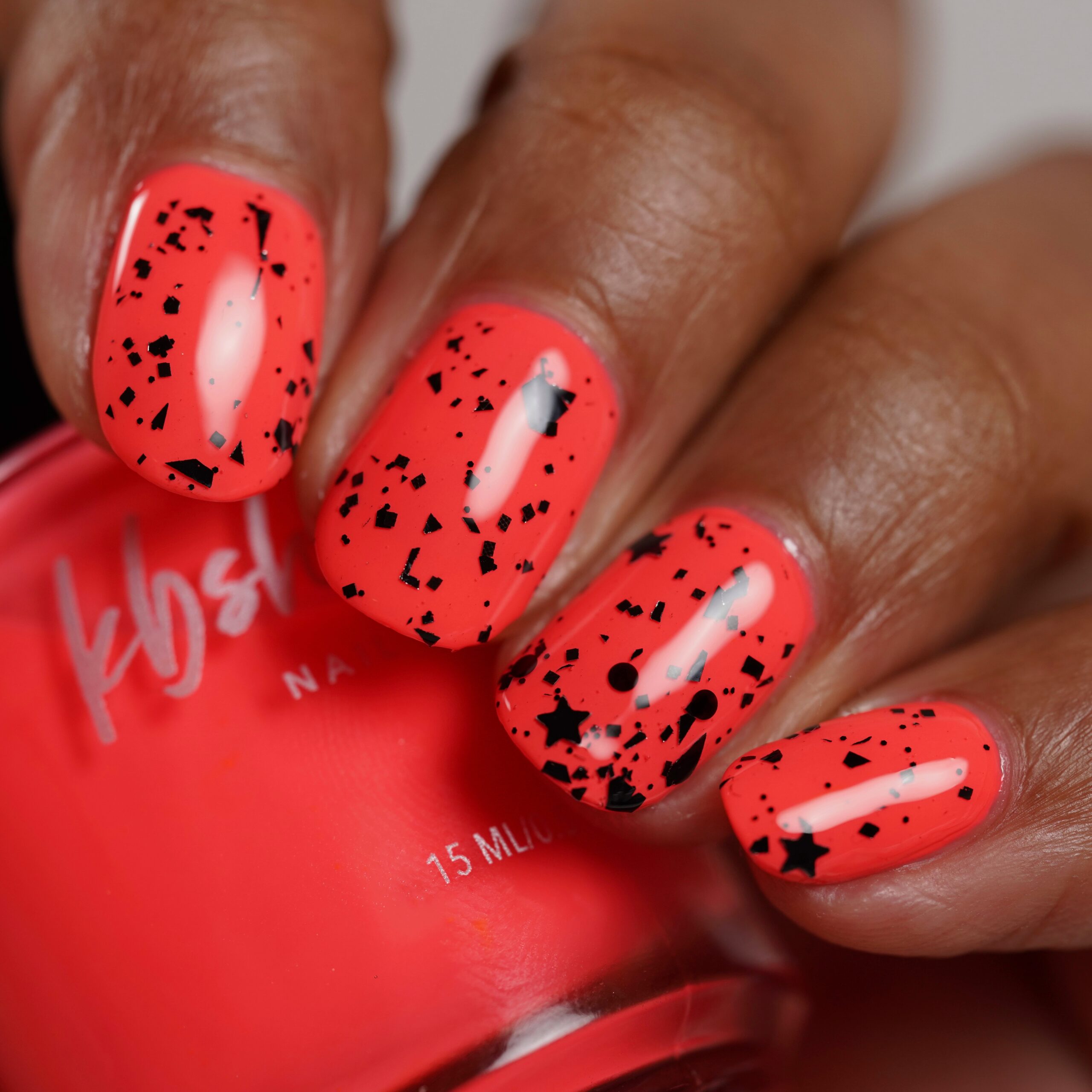 Scratch That Nail Polish Topper - Image 4