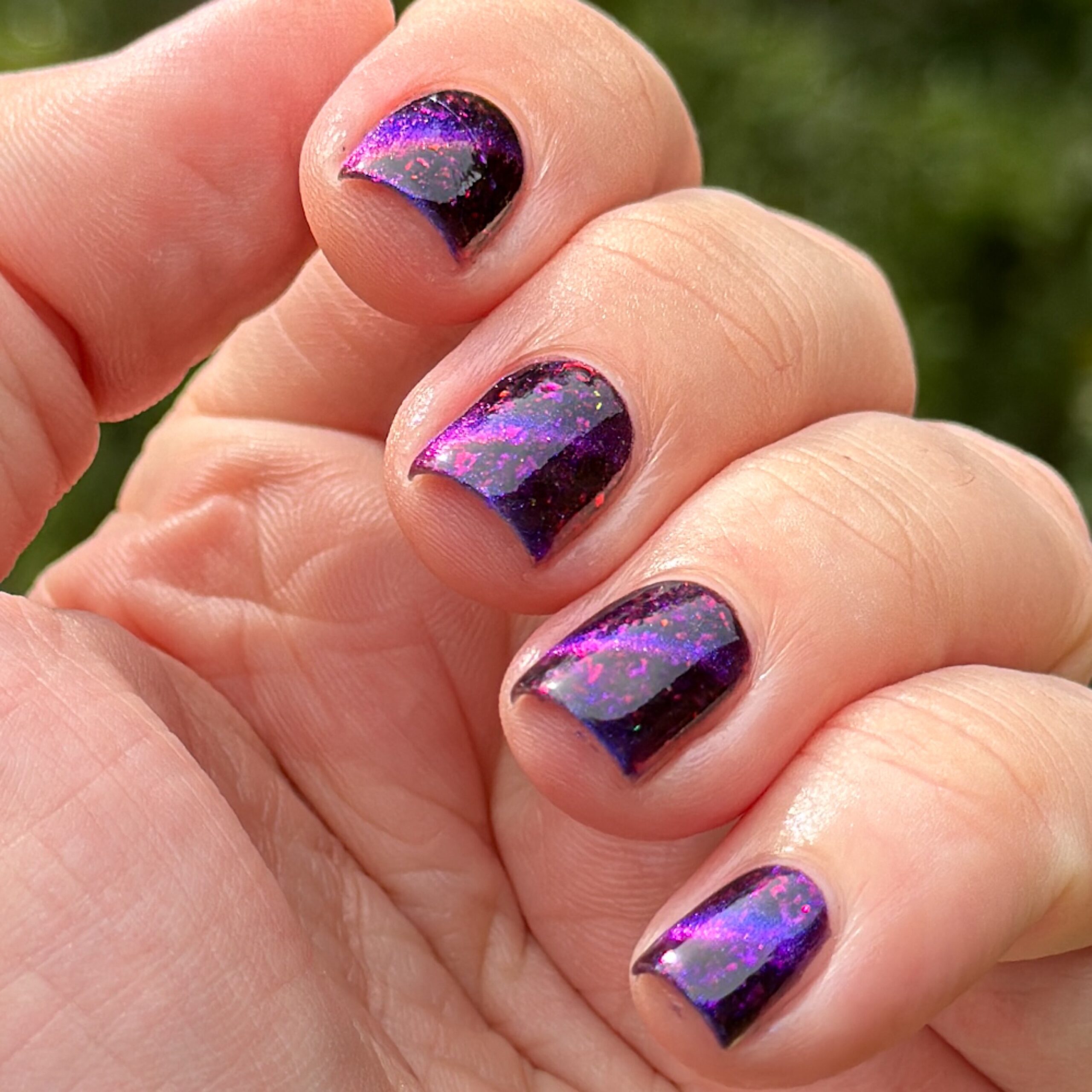 Spectral Feeling Magnetic Nail Polish - Image 13