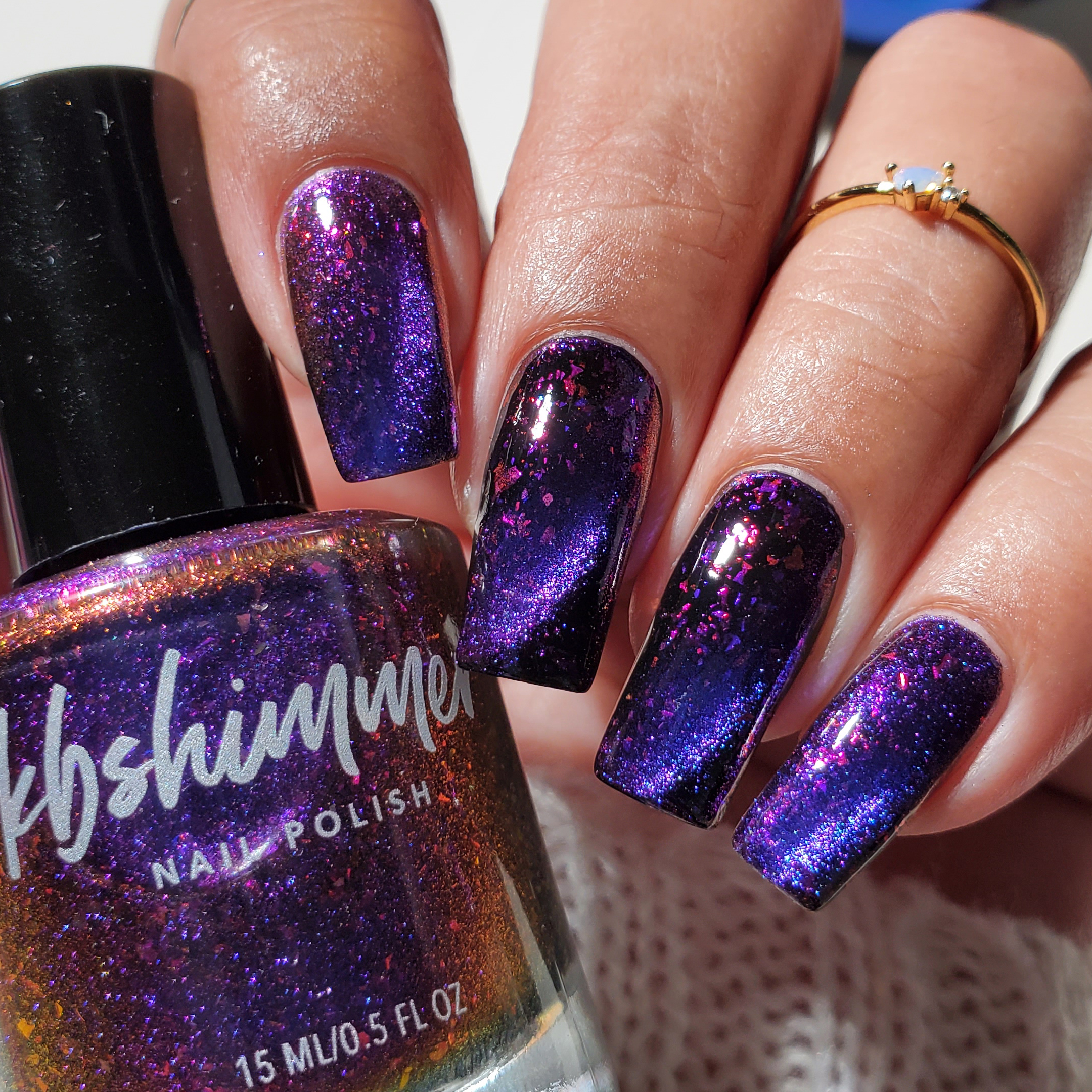 Spectral Feeling Magnetic Nail Polish - Image 9