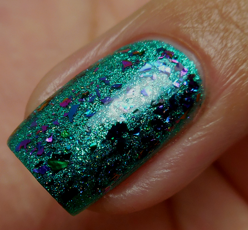 Yes Weekend! Multichrome Flake Nail Polish Topper - Image 13